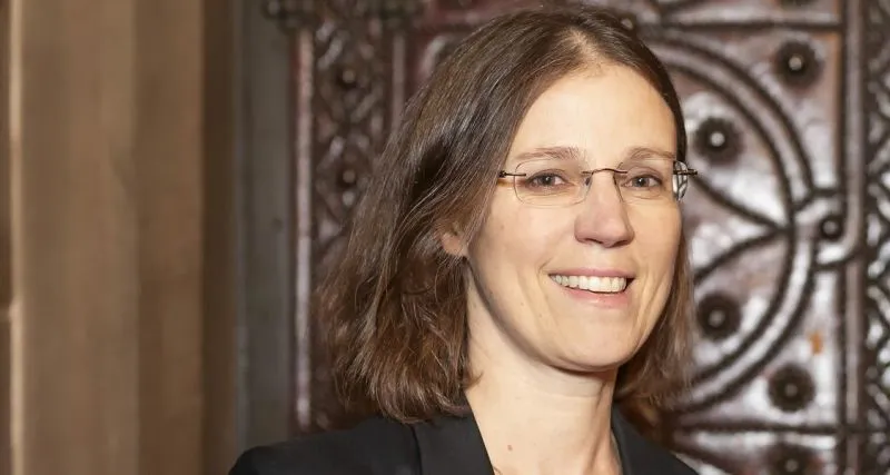 Prof. Dr. Stefanie Dehnen ist Sprecherin der neuen DFG-Forschungsgruppe zu "Amorphe molekulare Materialien mit extrem nichtlinearen optischen Eigenschaften".(Foto:Uni-Marburg)